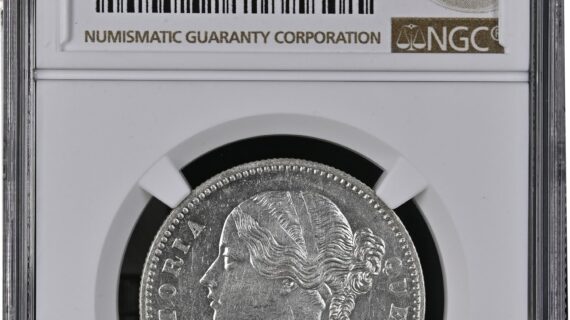 EIC Victoria Queen 1840 AD (B&C) DL 28 Berry Silver Rupee NGC Graded UNC Details